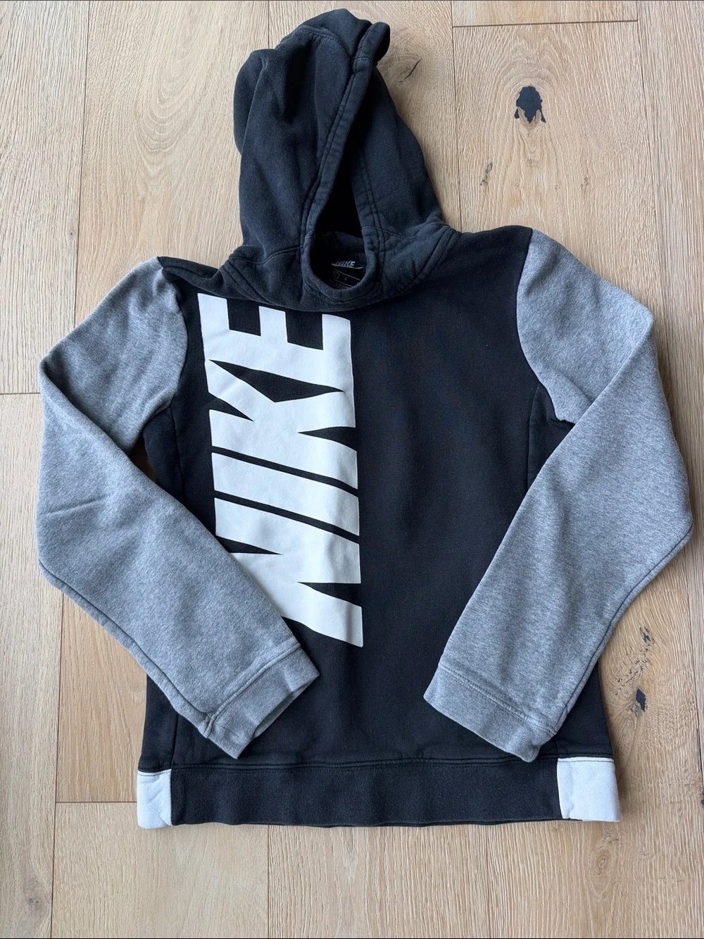 Nike Kids Black, Gray & White Colorblock Hoodie and Jogger Set